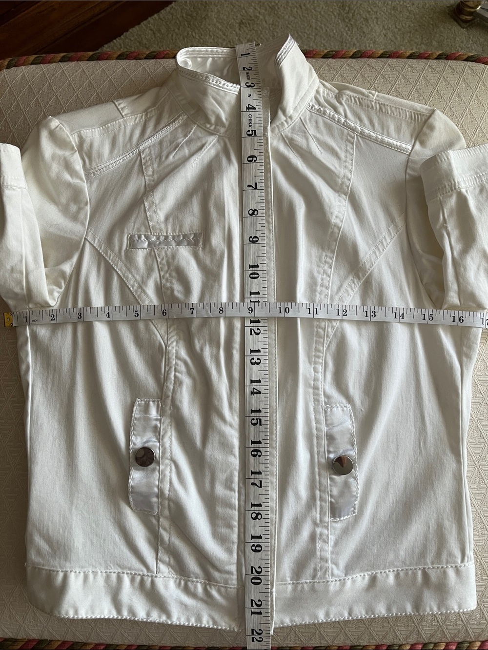 White House Black Market White Satin-Trim Jacket EUC Size 2 - Picture 13 of 13